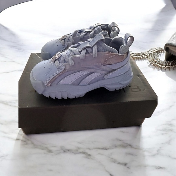 Cardi b club c v2 shoes - Picture 3 of 7